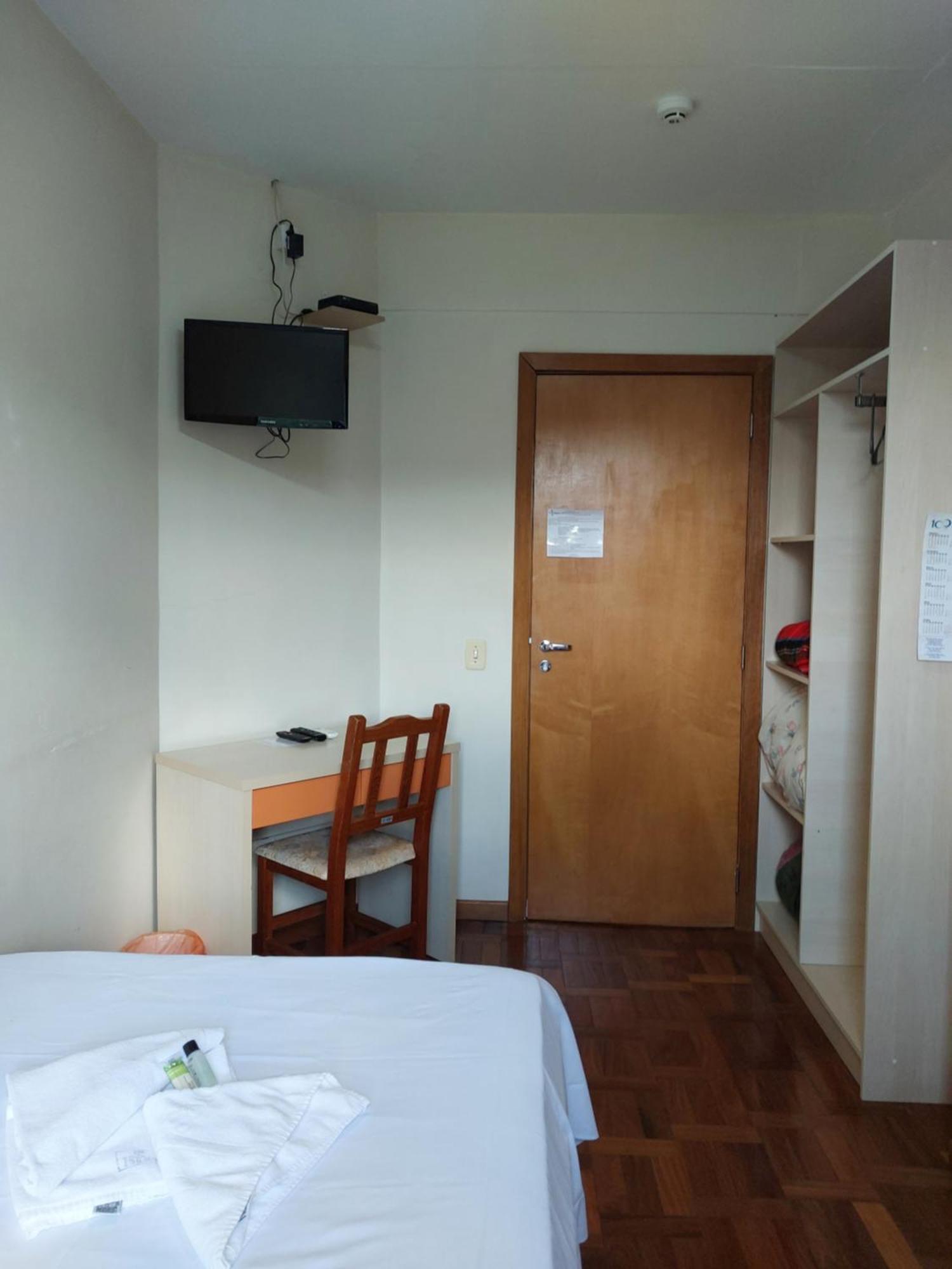 Casa Santa Cruz Hotel Passo Fundo Exterior photo